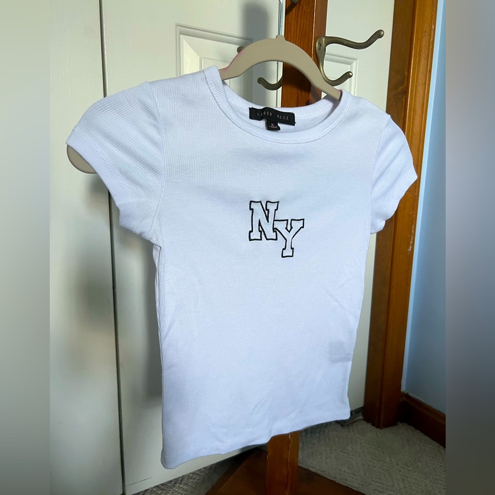 NY Ribbed Fitted T-Shirt